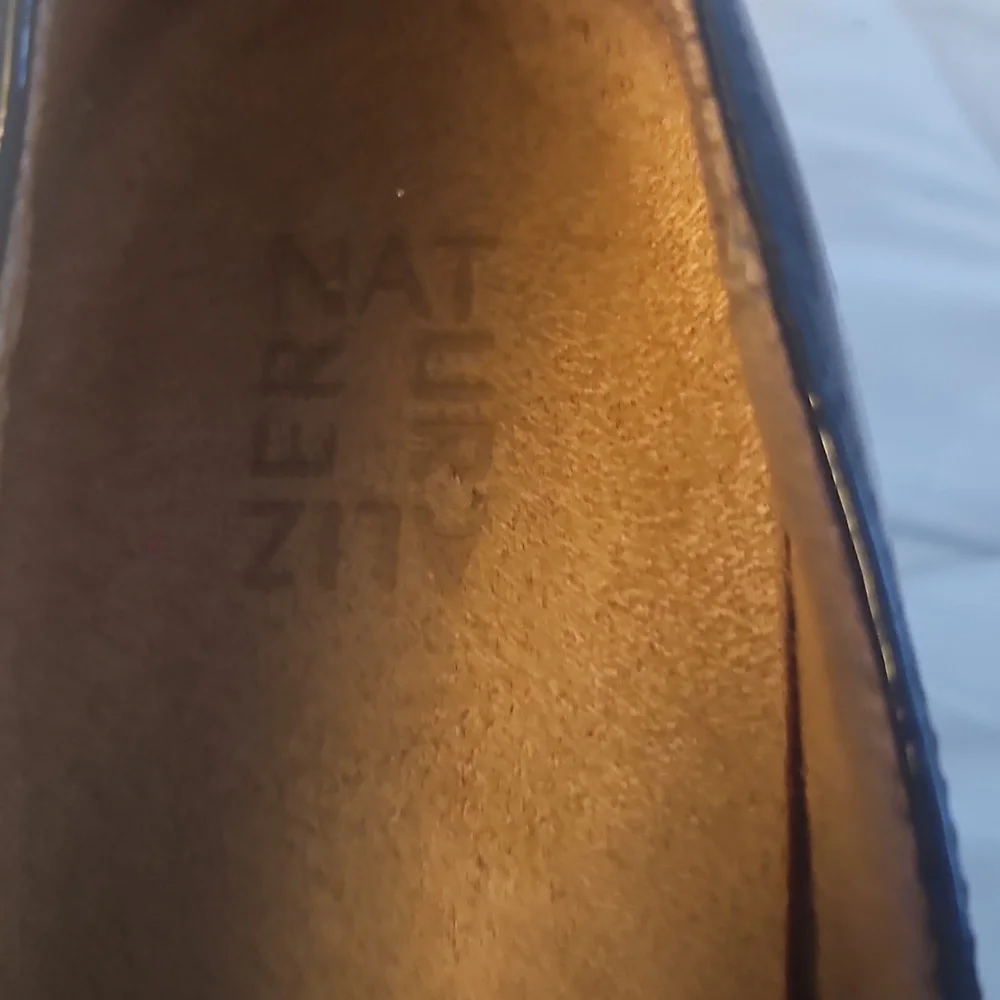 Naturalizer Glossy Black Flats Chunky Heel - Picture 3 of 5
